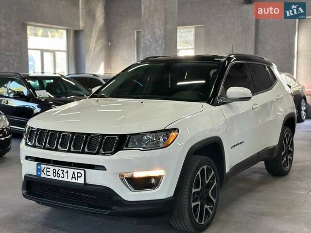 Джип Компас 2017 в Каменское - Днепродзержинск на Automoto.ua Белый Джип Компас, объемом двигателя 2.36 л и пробегом 102 тыс. км за 14799 $, фото 1 на Automoto.ua