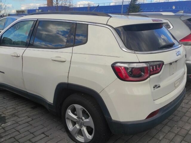 Белый Джип Компас, объемом двигателя 2.4 л и пробегом 100 тыс. км за 8700 $, фото 2 на Automoto.ua