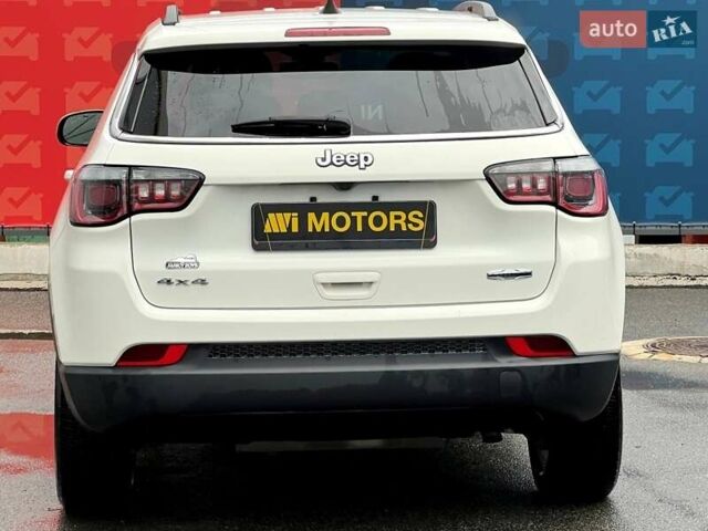 Белый Джип Компас, объемом двигателя 2.36 л и пробегом 199 тыс. км за 13999 $, фото 5 на Automoto.ua