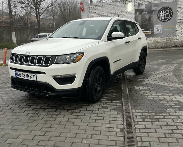 Білий Джип Compass, об'ємом двигуна 2.36 л та пробігом 205 тис. км за 12799 $, фото 2 на Automoto.ua