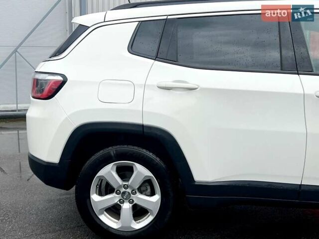 Белый Джип Компас, объемом двигателя 2.36 л и пробегом 199 тыс. км за 13999 $, фото 12 на Automoto.ua