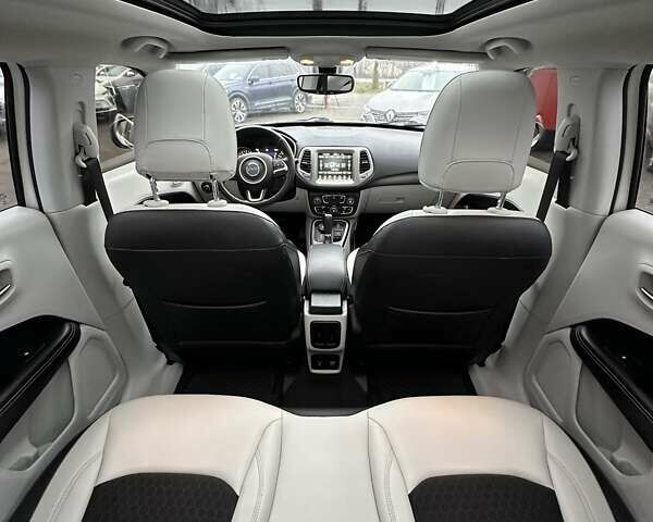 Белый Джип Компас, объемом двигателя 2.4 л и пробегом 120 тыс. км за 15800 $, фото 17 на Automoto.ua