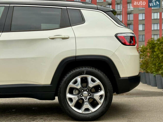 Белый Джип Компас, объемом двигателя 2.4 л и пробегом 71 тыс. км за 16900 $, фото 9 на Automoto.ua