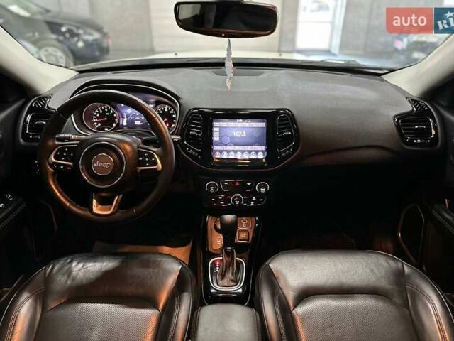 Джип Компас 2017 в Каменское - Днепродзержинск на Automoto.ua Белый Джип Компас, объемом двигателя 2.36 л и пробегом 102 тыс. км за 14799 $, фото 19 на Automoto.ua