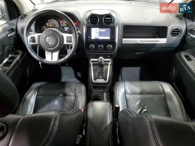 Белый Джип Компас, объемом двигателя 2.36 л и пробегом 72 тыс. км за 1600 $, фото 7 на Automoto.ua