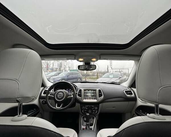 Белый Джип Компас, объемом двигателя 2.4 л и пробегом 120 тыс. км за 15800 $, фото 26 на Automoto.ua