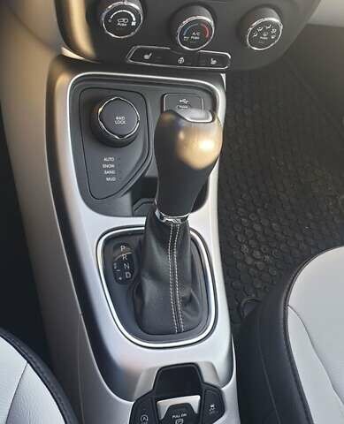 Белый Джип Компас, объемом двигателя 2.4 л и пробегом 160 тыс. км за 16400 $, фото 7 на Automoto.ua