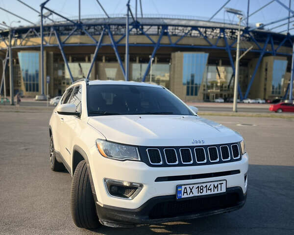 Белый Джип Компас, объемом двигателя 2.36 л и пробегом 130 тыс. км за 15700 $, фото 1 на Automoto.ua