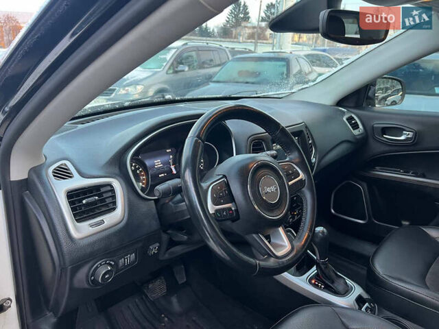 Білий Джип Compass, об'ємом двигуна 2.4 л та пробігом 63 тис. км за 15999 $, фото 13 на Automoto.ua