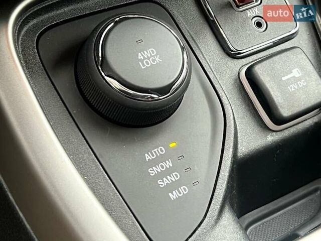 Белый Джип Компас, объемом двигателя 2.36 л и пробегом 199 тыс. км за 13999 $, фото 47 на Automoto.ua