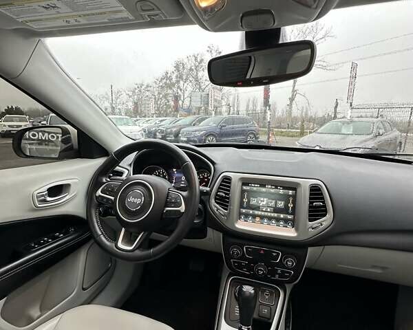 Белый Джип Компас, объемом двигателя 2.4 л и пробегом 120 тыс. км за 15800 $, фото 28 на Automoto.ua