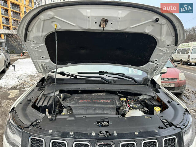 Белый Джип Компас, объемом двигателя 2.36 л и пробегом 122 тыс. км за 12900 $, фото 16 на Automoto.ua