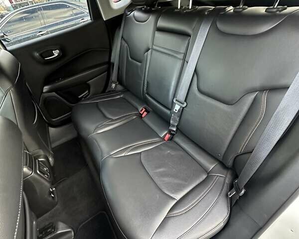 Білий Джип Compass, об'ємом двигуна 0 л та пробігом 194 тис. км за 14950 $, фото 21 на Automoto.ua