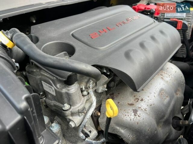 Белый Джип Компас, объемом двигателя 2.36 л и пробегом 190 тыс. км за 12999 $, фото 61 на Automoto.ua