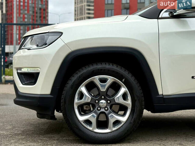 Белый Джип Компас, объемом двигателя 2.4 л и пробегом 71 тыс. км за 16900 $, фото 10 на Automoto.ua