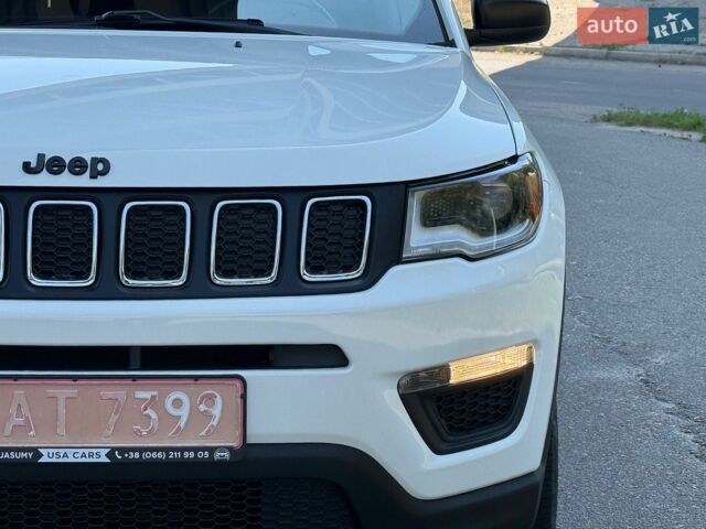 Белый Джип Компас, объемом двигателя 2.4 л и пробегом 96 тыс. км за 14900 $, фото 3 на Automoto.ua