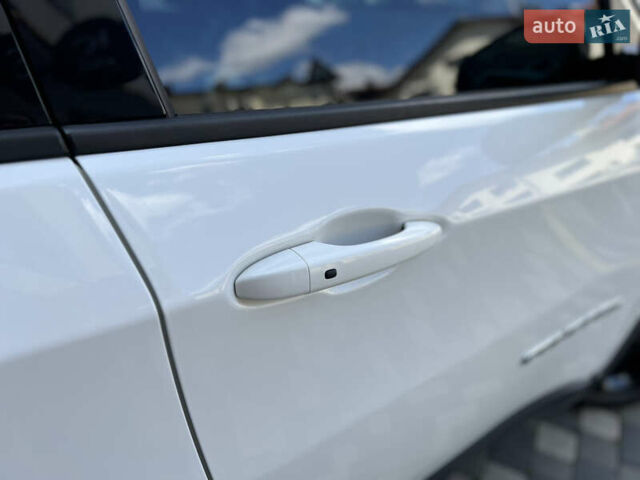 Белый Джип Компас, объемом двигателя 2.36 л и пробегом 85 тыс. км за 13990 $, фото 11 на Automoto.ua