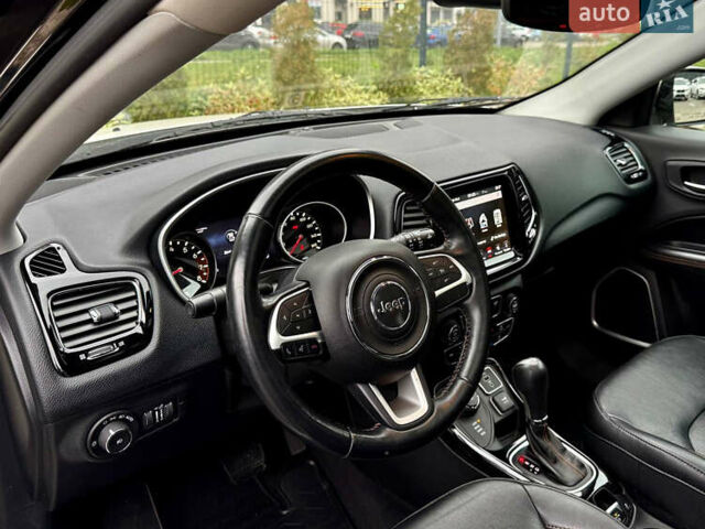 Белый Джип Компас, объемом двигателя 2.4 л и пробегом 71 тыс. км за 16900 $, фото 23 на Automoto.ua