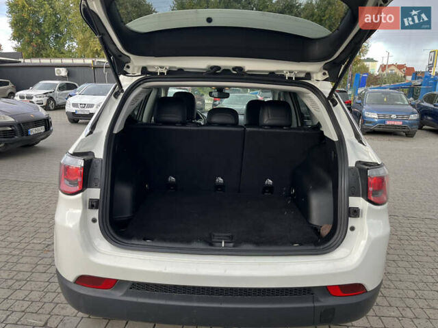 Белый Джип Компас, объемом двигателя 2.4 л и пробегом 191 тыс. км за 13300 $, фото 15 на Automoto.ua