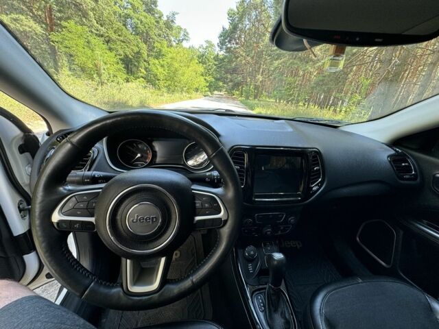Білий Джип Compass, об'ємом двигуна 2.4 л та пробігом 103 тис. км за 16500 $, фото 5 на Automoto.ua