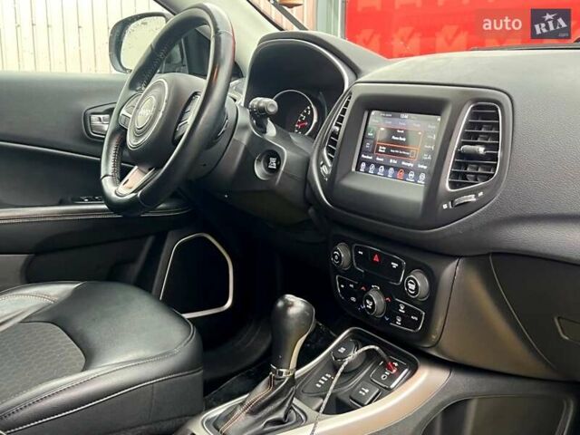 Белый Джип Компас, объемом двигателя 2.36 л и пробегом 199 тыс. км за 13999 $, фото 68 на Automoto.ua