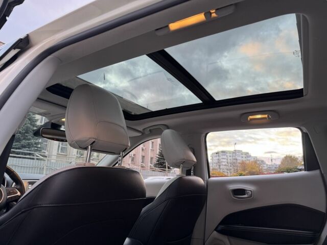 Белый Джип Компас, объемом двигателя 0 л и пробегом 120 тыс. км за 15900 $, фото 10 на Automoto.ua