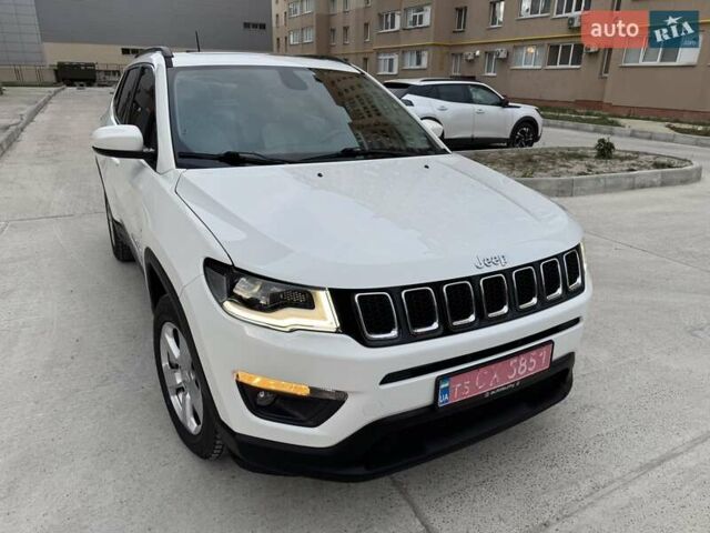 Белый Джип Компас, объемом двигателя 2.4 л и пробегом 120 тыс. км за 15900 $, фото 4 на Automoto.ua