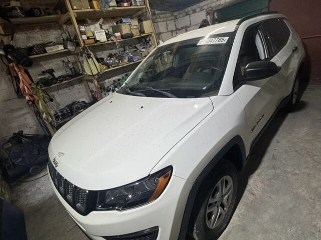 Білий Джип Compass, об'ємом двигуна 2.4 л та пробігом 86 тис. км за 14900 $, фото 2 на Automoto.ua