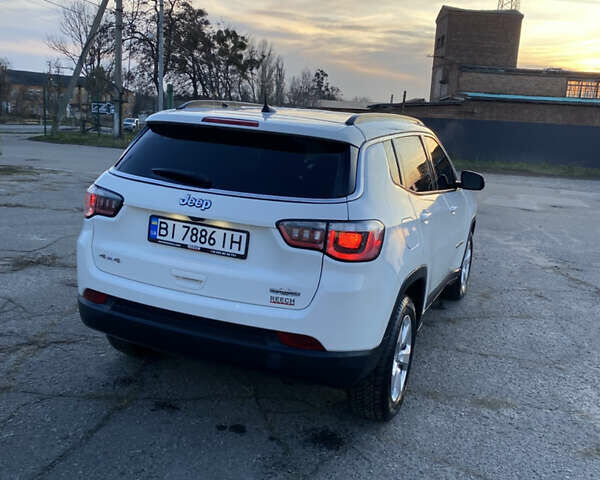 Белый Джип Компас, объемом двигателя 2.4 л и пробегом 123 тыс. км за 18000 $, фото 5 на Automoto.ua