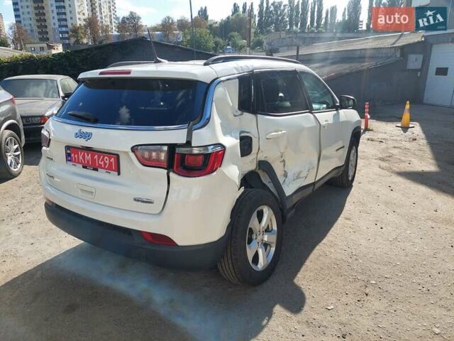 Белый Джип Компас, объемом двигателя 2.4 л и пробегом 124 тыс. км за 11999 $, фото 3 на Automoto.ua