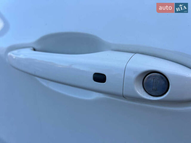 Белый Джип Компас, объемом двигателя 2.36 л и пробегом 79 тыс. км за 15500 $, фото 9 на Automoto.ua