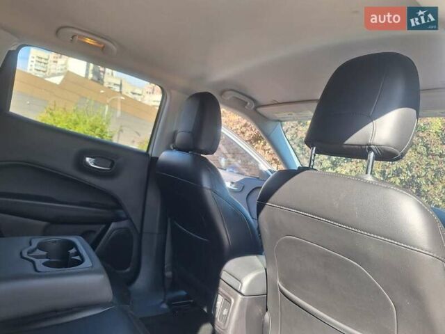 Білий Джип Compass, об'ємом двигуна 2.36 л та пробігом 180 тис. км за 13150 $, фото 36 на Automoto.ua