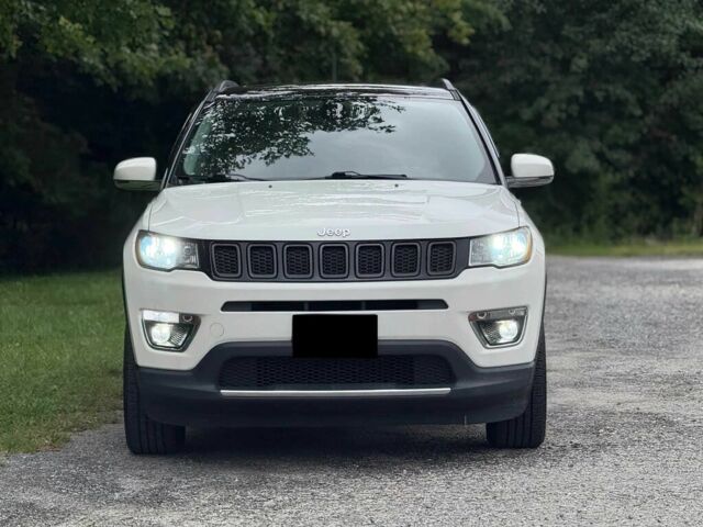 Білий Джип Compass, об'ємом двигуна 2.4 л та пробігом 78 тис. км за 11200 $, фото 1 на Automoto.ua