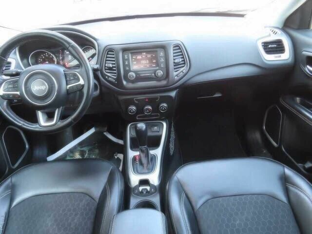 Білий Джип Compass, об'ємом двигуна 2.4 л та пробігом 43 тис. км за 9800 $, фото 9 на Automoto.ua