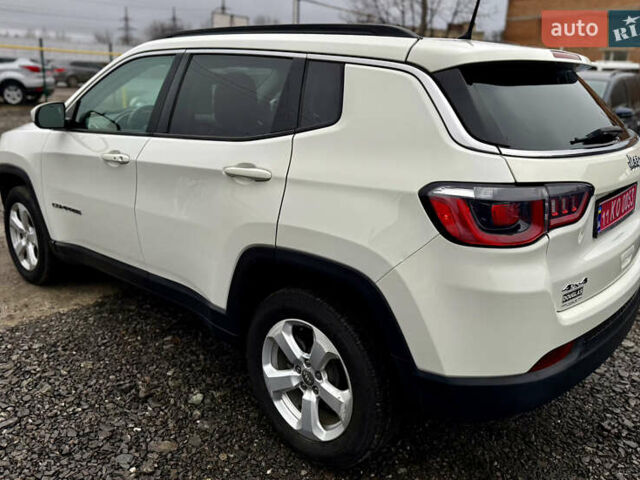 Білий Джип Compass, об'ємом двигуна 2.4 л та пробігом 172 тис. км за 14000 $, фото 4 на Automoto.ua
