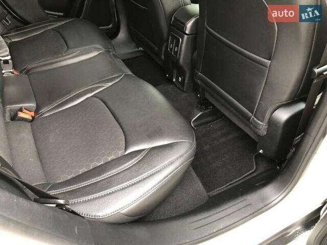 Білий Джип Compass, об'ємом двигуна 2.4 л та пробігом 52 тис. км за 15500 $, фото 13 на Automoto.ua