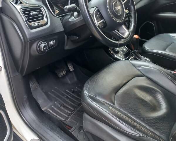 Білий Джип Compass, об'ємом двигуна 2.36 л та пробігом 147 тис. км за 14850 $, фото 11 на Automoto.ua