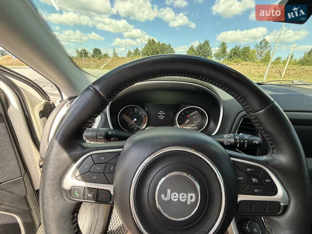 Белый Джип Компас, объемом двигателя 2.36 л и пробегом 125 тыс. км за 16800 $, фото 5 на Automoto.ua