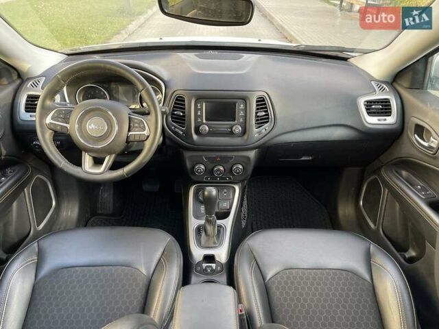 Белый Джип Компас, объемом двигателя 2.4 л и пробегом 47 тыс. км за 14800 $, фото 15 на Automoto.ua