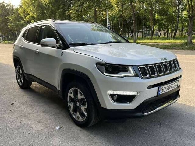 Белый Джип Компас, объемом двигателя 2.4 л и пробегом 70 тыс. км за 10000 $, фото 4 на Automoto.ua