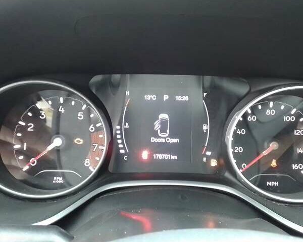 Белый Джип Компас, объемом двигателя 2.36 л и пробегом 180 тыс. км за 14800 $, фото 9 на Automoto.ua