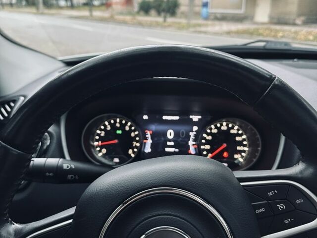 Джип Компас 2018 в Харькове на Automoto.ua Белый Джип Компас, объемом двигателя 2.4 л и пробегом 153 тыс. км за 15500 $, фото 3 на Automoto.ua