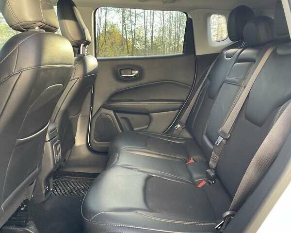 Белый Джип Компас, объемом двигателя 2.4 л и пробегом 47 тыс. км за 14800 $, фото 11 на Automoto.ua