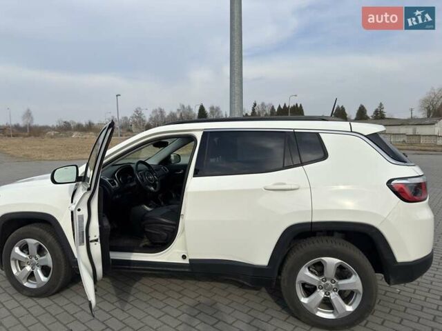Белый Джип Компас, объемом двигателя 2.36 л и пробегом 111 тыс. км за 14900 $, фото 10 на Automoto.ua