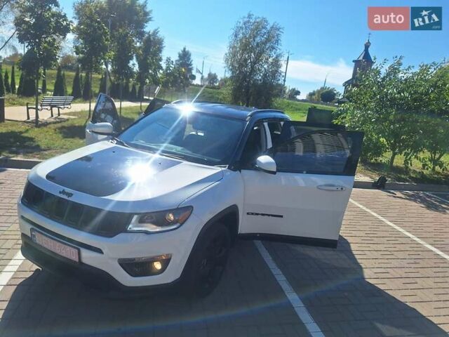 Белый Джип Компас, объемом двигателя 2.36 л и пробегом 175 тыс. км за 13150 $, фото 15 на Automoto.ua