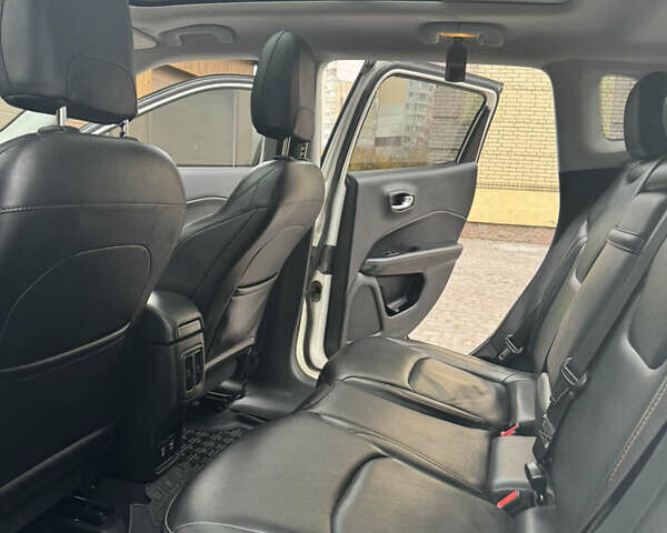 Белый Джип Компас, объемом двигателя 2.36 л и пробегом 84 тыс. км за 13200 $, фото 33 на Automoto.ua