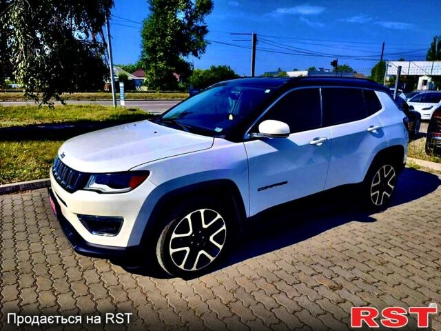 Белый Джип Компас, объемом двигателя 2.4 л и пробегом 117 тыс. км за 15850 $, фото 2 на Automoto.ua