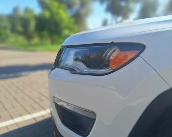 Білий Джип Compass, об'ємом двигуна 2.36 л та пробігом 180 тис. км за 13150 $, фото 14 на Automoto.ua