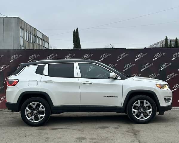 Белый Джип Компас, объемом двигателя 2.4 л и пробегом 101 тыс. км за 16800 $, фото 3 на Automoto.ua