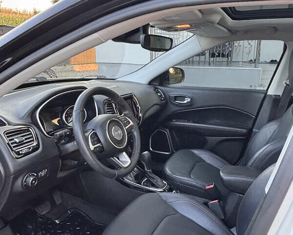 Білий Джип Compass, об'ємом двигуна 2.36 л та пробігом 157 тис. км за 15900 $, фото 21 на Automoto.ua